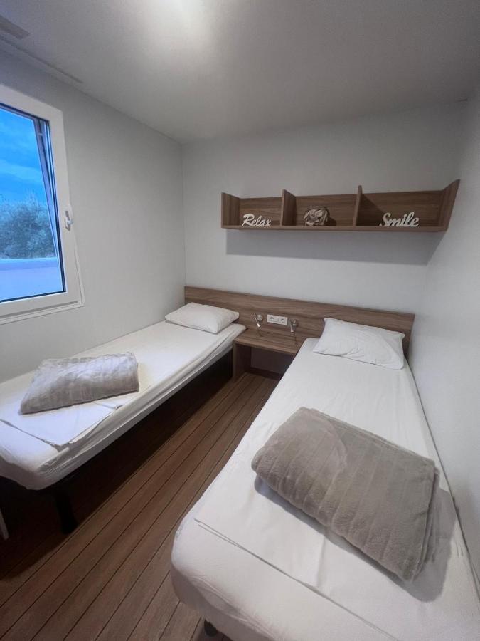 比奥格勒·纳·莫鲁Mobile House F&L别墅 外观 照片
