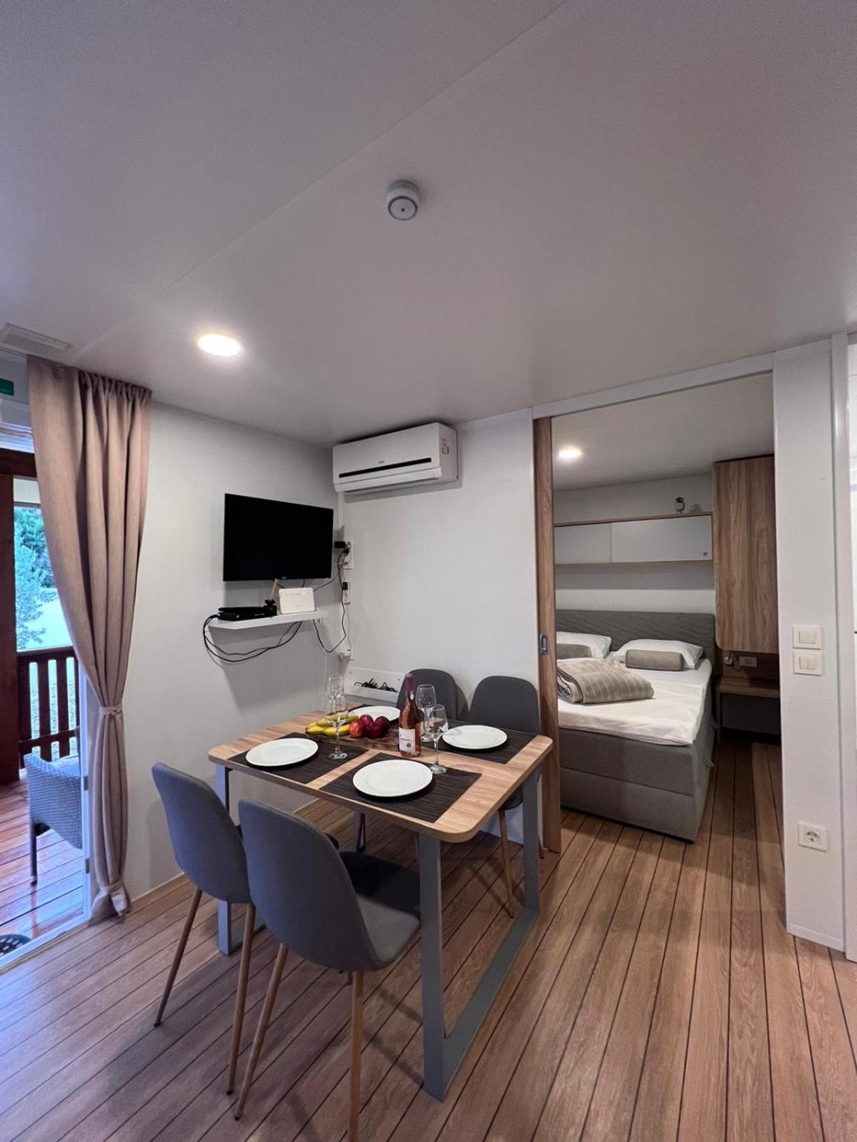比奥格勒·纳·莫鲁Mobile House F&L别墅 外观 照片